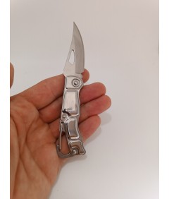 Mini nóż EDC składany z karabińczykiem – srebrny, lekki 🔪