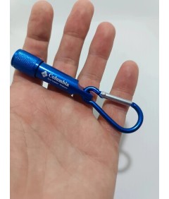 Mini latarka LED brelok – niebieska, kompaktowa, z bateriami