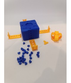 Pudełko prezentowe prank 3D niebiesko-złote unboxing 6×6×7,5 cm