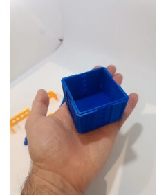 Pudełko prezentowe prank 3D 6×6×7,5 cm – niebiesko-złote unboxing