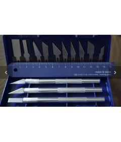 Zestaw skalpeli modelarskich 13 el. w etui – 3 rękojeści + ostrza